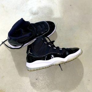 Retro 11s little kids size 2